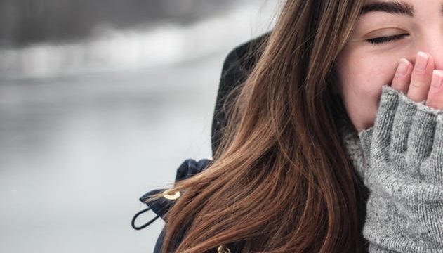 Скільки часу людина, яка хворіє на вірусну інфекцію, може заразити інших